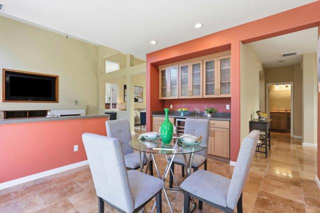 65 Driftwood Circle, Pacifica CA: https://media.crmls.org/mediaz/7666558e-9796-4902-858a-a5aae33cf66a.jpg