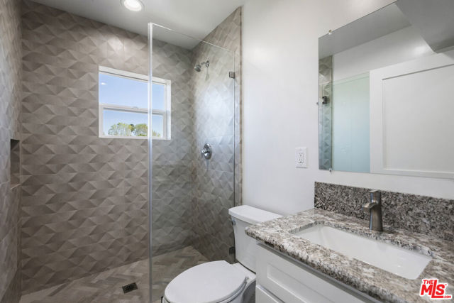 7313 Kentland Avenue, West Hills CA: https://media.crmls.org/mediaz/7666fbf7-d406-44d1-b6cb-fbc3809df694.jpg