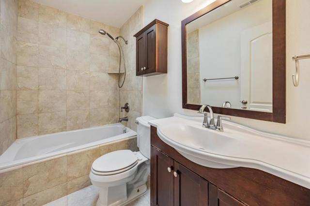 915 Colorado Boulevard, Santa Rosa CA: https://media.crmls.org/mediaz/7667ffca-0bcc-4e67-9e0e-88e24ed4b4a3.jpg