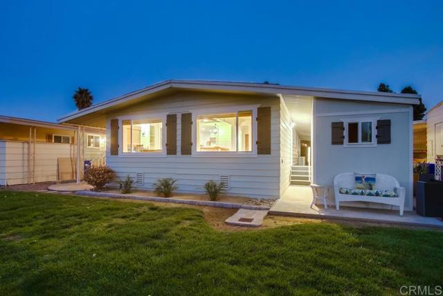 276 N El Camino Real, Oceanside CA: https://media.crmls.org/mediaz/76685a25-dd53-466f-b80f-b3c36970855f.jpg