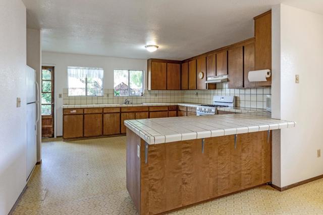 554 N 21st Street, San Jose CA: https://media.crmls.org/mediaz/76697c26-3006-45ab-bdf6-1e28753f7161.jpg