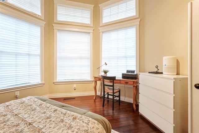 729 Montevino Dr, Pleasanton CA: https://media.crmls.org/mediaz/76697cfe-557b-4450-ae6d-b83655aa1cae.jpg