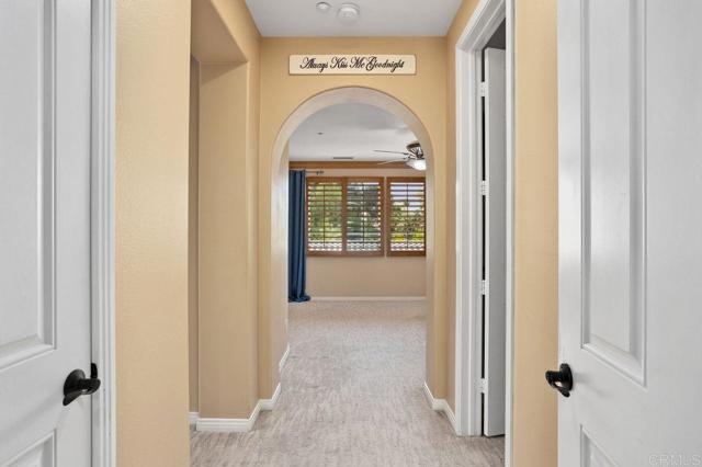 648 California Oak Drive, Vista CA: https://media.crmls.org/mediaz/7669ee27-8e25-41ce-b524-f9f7edcaf9e6.jpg