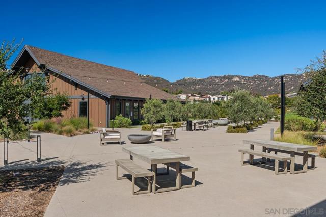 1938 Julie Dawn Pl, Escondido CA: https://media.crmls.org/mediaz/766a0ba8-541b-467a-a704-e879fb5b32e3.jpg