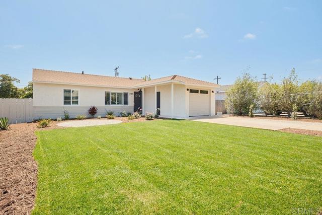 1713 Stewart Street, Oceanside CA: https://media.crmls.org/mediaz/766a82a3-cb5b-486b-8b7c-39b95ec2c6d9.jpg