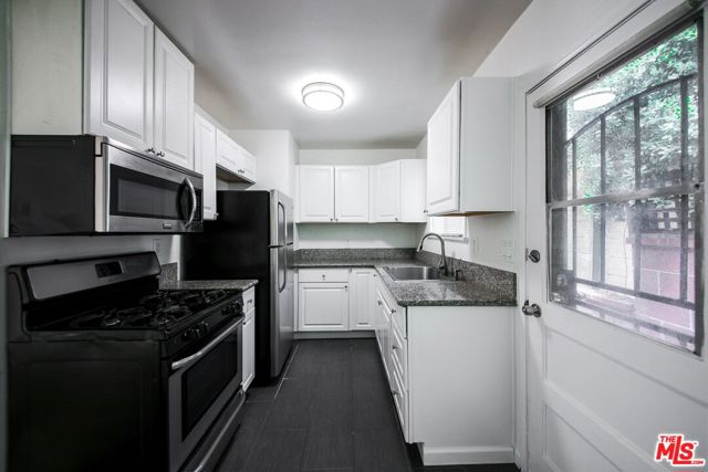2200 Penmar Avenue photo 8