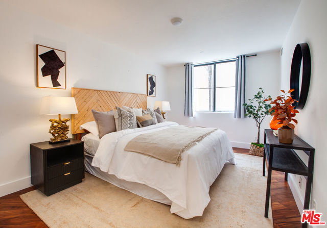 Drew Fenton | 12000 Goshen Avenue Los Angeles CA | MLS: 7335445 Drew Fenton | 12000 Goshen Avenue Los Angeles CA | MLS: 7335445