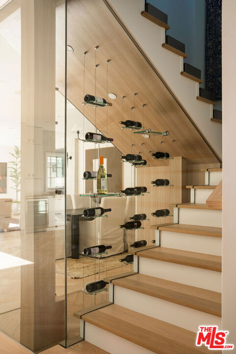 3531 S Barrington Avenue, Los Angeles CA: https://media.crmls.org/mediaz/766f5f17-2ff0-4f59-a9e1-b04524357713.jpg