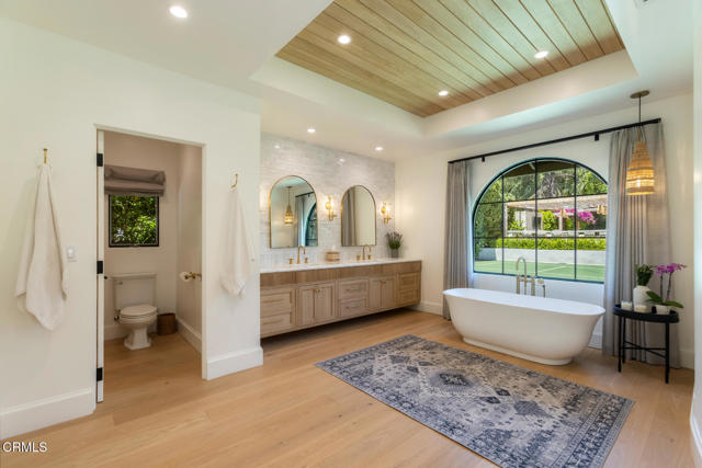 4435 Encinas Drive, La Canada Flintridge CA: https://media.crmls.org/mediaz/7670acb7-7a4e-4042-903e-740a62908345.jpg