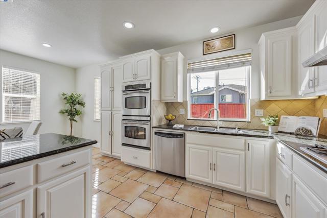 Image 14 of 43 For 3109 Vista Lane