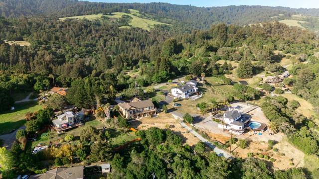 960 Smith Rd, Watsonville CA: https://media.crmls.org/mediaz/767289d3-3768-4dc6-963c-a3c9165b6f71.jpg