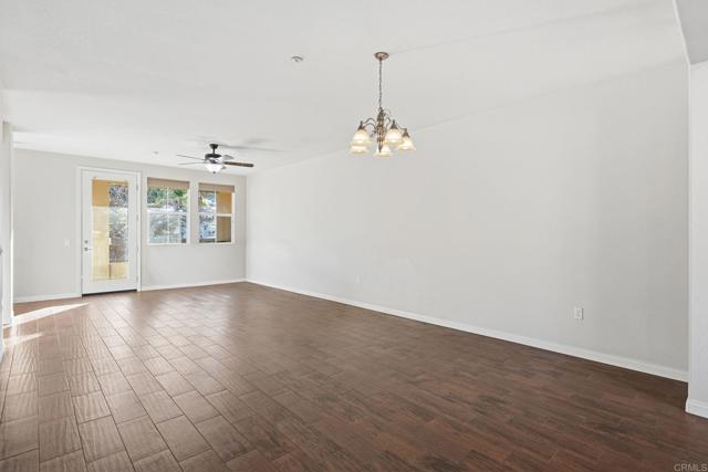 Detail Gallery Image 9 of 32 For 1504 Mirabelle Ln, Santee,  CA 92071 - 3 Beds | 3/1 Baths