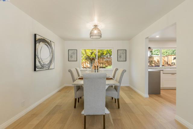 Image 3 of 33 For 17007 High Pine Way