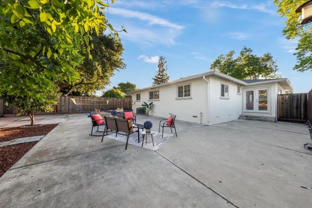 2804 Steinhart Court, Santa Clara CA: https://media.crmls.org/mediaz/76763e0e-6121-4618-a4ca-a99b02a82d93.jpg