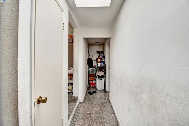 1506 52nd Ave, Oakland CA: https://media.crmls.org/mediaz/7677193f-e9f9-460a-a731-72ae52440973.jpg