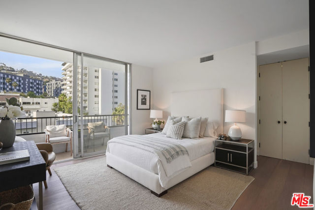 1100 Alta Loma Road, West Hollywood CA: https://media.crmls.org/mediaz/76773a2a-60e2-4abf-8267-ceb39b2b5ff6.jpg