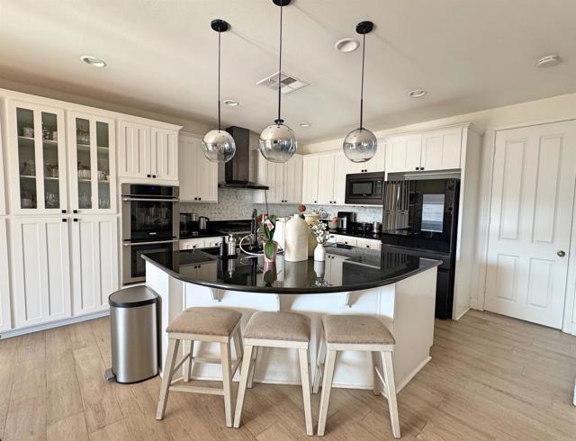 Detail Gallery Image 16 of 52 For 1498 Berry Creek Place, Chula Vista,  CA 91913 - 5 Beds | 4/1 Baths