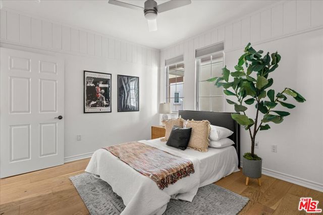 5935 Playa Vista Drive, Playa Vista CA: https://media.crmls.org/mediaz/76784a77-c9c8-4c95-af44-4b4b625637d5.jpg