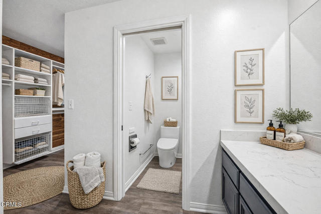 574 Charles Street, Moorpark CA: https://media.crmls.org/mediaz/767868c3-8dae-4389-8613-29ac1a8ab89a.jpg