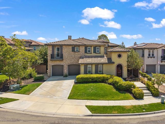 5527 Alexandrine Ct, Oceanside CA: https://media.crmls.org/mediaz/767926f8-bda8-4a30-8b85-cd0a3be036f7.jpg