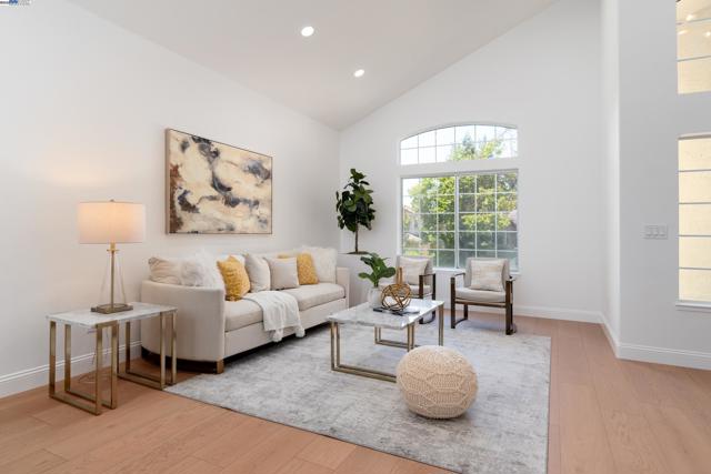 3846 Sheffield Cir, Danville CA: https://media.crmls.org/mediaz/76793758-a2f9-4fc2-a264-90e0ba897868.jpg