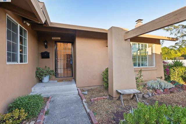 Image 5 of 38 For 859 Mcdowell Blvd