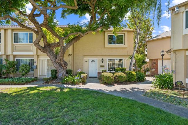 4221 Solar Circle, Union City CA: https://media.crmls.org/mediaz/76797455-f635-4610-ad00-f60d11d336c7.jpg