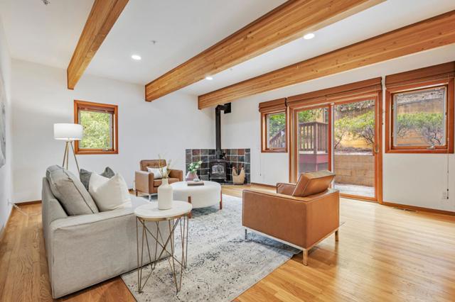 555 Avenue Portola, El Granada CA: https://media.crmls.org/mediaz/76798911-5d38-46b7-acb3-e41fb1241a9e.jpg