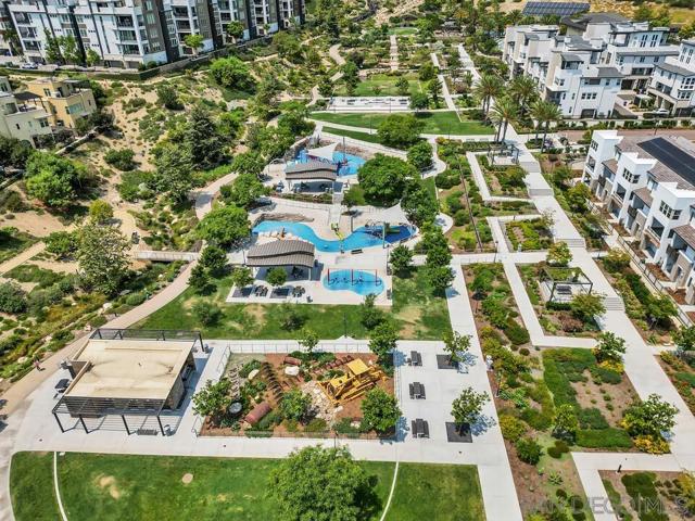2460 Community Lane, San Diego CA: https://media.crmls.org/mediaz/767a3626-afe2-4057-ba9a-dcf96ce5ba5b.jpg