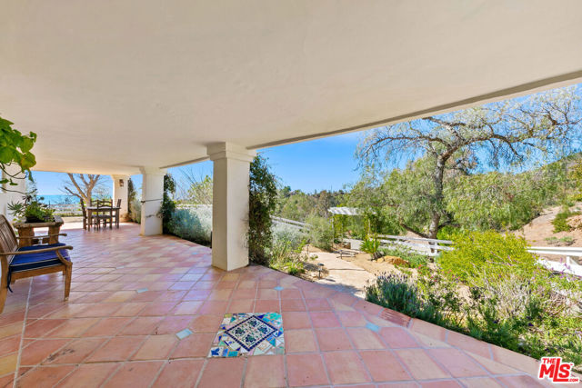2302 Latigo Canyon Road, Malibu CA: https://media.crmls.org/mediaz/767af1ec-8a80-48dc-be88-5f78e37fde99.jpg