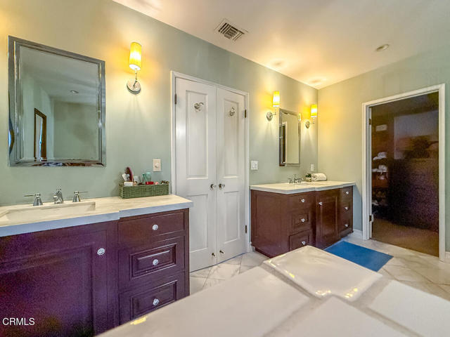 1908 Warwick Road, San Marino CA: https://media.crmls.org/mediaz/767b596f-aea8-4a56-b410-0305fe668447.jpg