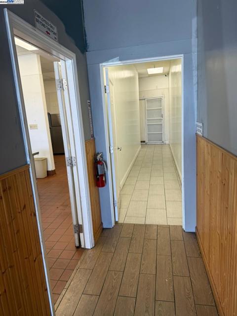 1080 Sycamore Dr, Antioch CA: https://media.crmls.org/mediaz/767bb5e8-6188-4063-82ad-ee5787cb0084.jpg