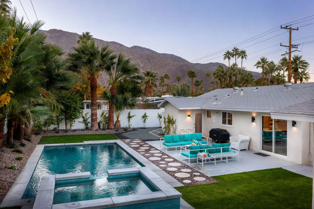 1125 E Sunny Dunes Road, Palm Springs CA: https://media.crmls.org/mediaz/767bd241-a760-471e-82eb-617d5b5d355c.jpg