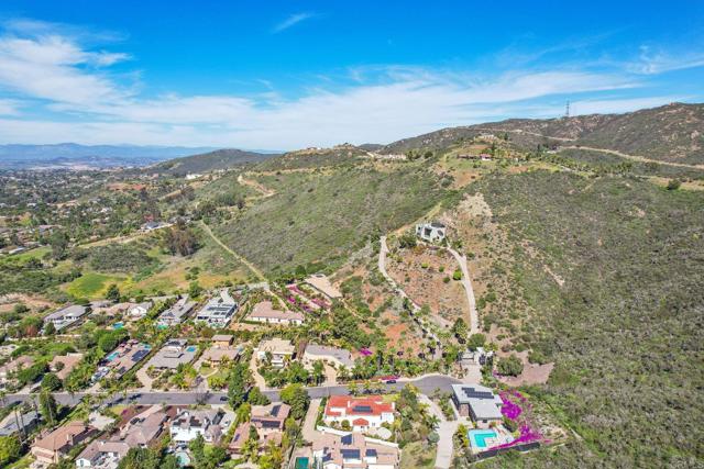 Detail Gallery Image 48 of 48 For 2535 San Clemente Ave, Vista,  CA 92084 - 4 Beds | 4 Baths