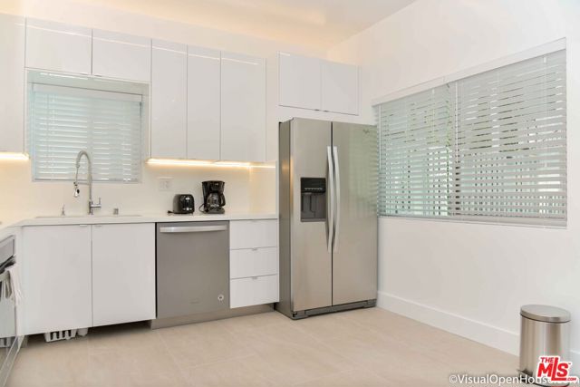 1818 Thayer Avenue, Los Angeles CA: https://media.crmls.org/mediaz/767d03c9-f33e-496b-a636-fe4d502575ae.jpg