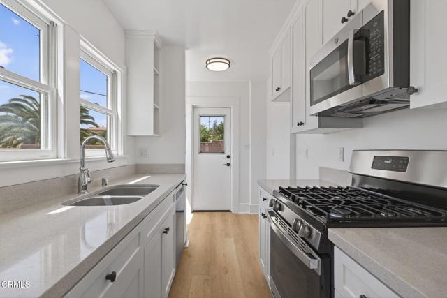 181 197 Klamath Street, Ventura CA: https://media.crmls.org/mediaz/767d6878-53b1-43b5-b82a-611333403f4b.jpg