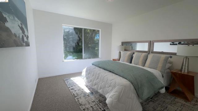 5051 Harrison Grade Rd, Sebastopol CA: https://media.crmls.org/mediaz/767ee28e-6a20-404b-993a-55b5ab3e54e7.jpg