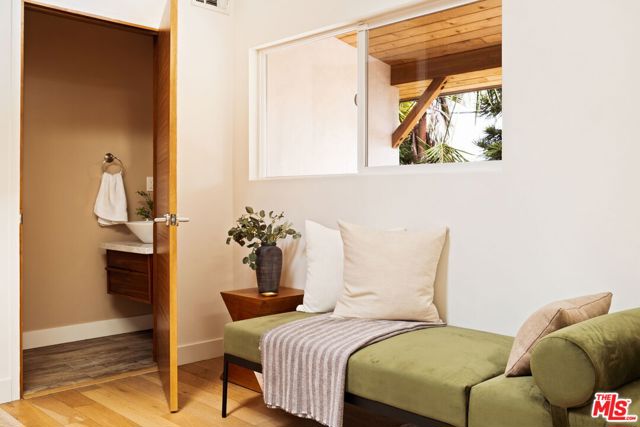 3019 Surry Street, Los Angeles CA: https://media.crmls.org/mediaz/767f8888-260d-4b33-b6ad-e9f67578d97b.jpg