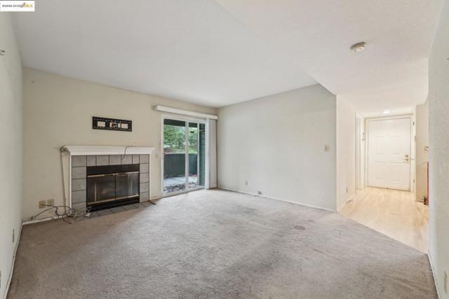 Image 4 of 26 For 740 Canyon Oaks Dr  A