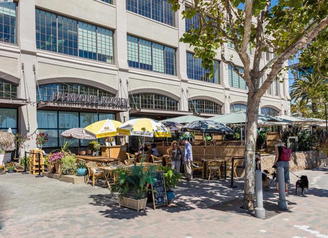 222 Broadway, Oakland CA: https://media.crmls.org/mediaz/7680a976-4487-4621-9aa9-7853ad2344bf.jpg