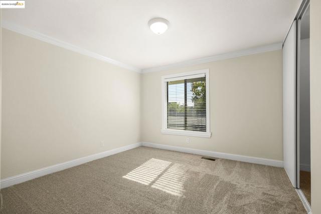 2141 Northwood Cir, Concord CA: https://media.crmls.org/mediaz/7680ace1-637e-480c-b955-e0cea263dd63.jpg