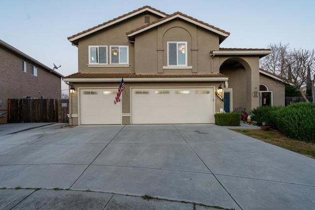 1980 Ponderosa Court, Hollister CA: https://media.crmls.org/mediaz/7680b751-df86-4cf2-8d0d-d4cb1efb1693.jpg