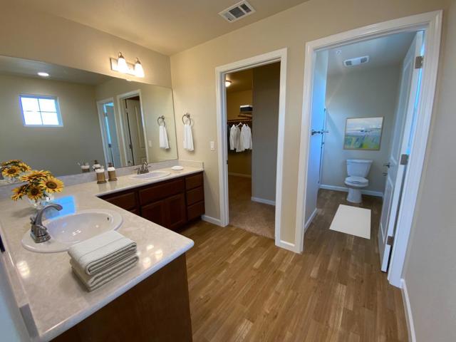 790 Livingston Avenue, King City CA: https://media.crmls.org/mediaz/7680f99f-2f82-4070-bfe4-3ad6b4701229.jpg