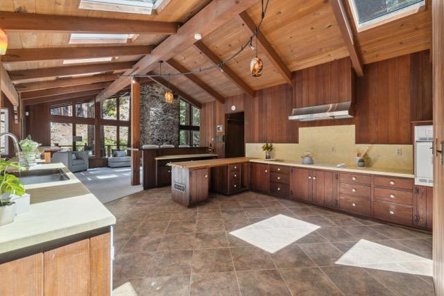 16580 Jamison Creek Road, Boulder Creek CA: https://media.crmls.org/mediaz/768195b1-d656-42e4-9df4-2463142165fe.jpg