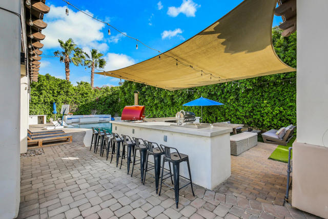 81107 Carefree Drive, Indio CA: https://media.crmls.org/mediaz/768499c9-63f9-4379-adaf-0e863752046f.jpg