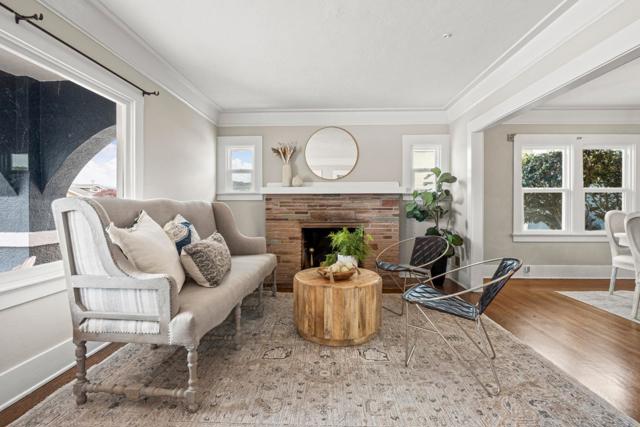 417 Belleville Boulevard, Half Moon Bay CA: https://media.crmls.org/mediaz/768502ec-ace7-41ba-ae46-71c87394a182.jpg