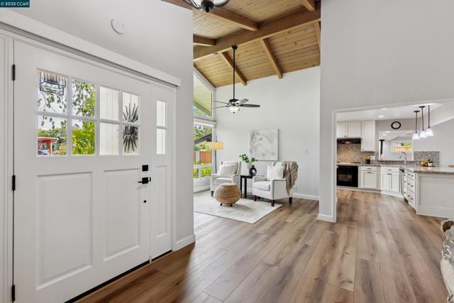 1838 Sunnyvale Ave, Walnut Creek CA: https://media.crmls.org/mediaz/7687c077-7cc9-457f-967e-1b7ee1696edf.jpg
