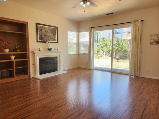 Image 4 of 21 For 7951 Marla Way