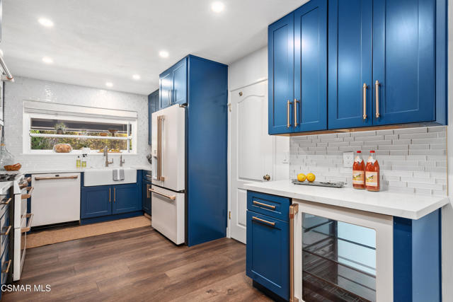1063 Valley High Avenue, Thousand Oaks CA: https://media.crmls.org/mediaz/7688bd48-2e0f-49e8-a372-878ef4a14723.jpg