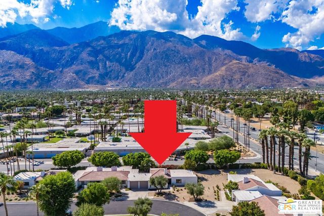 525 W Sunshine Circle, Palm Springs, CA 92264